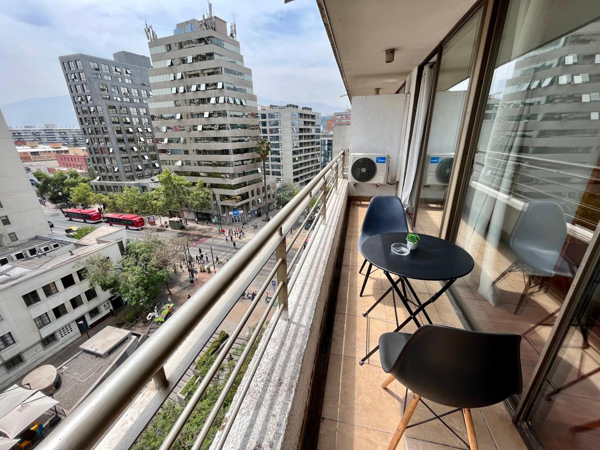 Apartamentos City Centro Manuel Montt Сантьяго Экстерьер фото